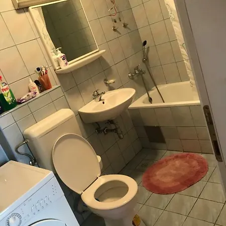 Apartman Emi *