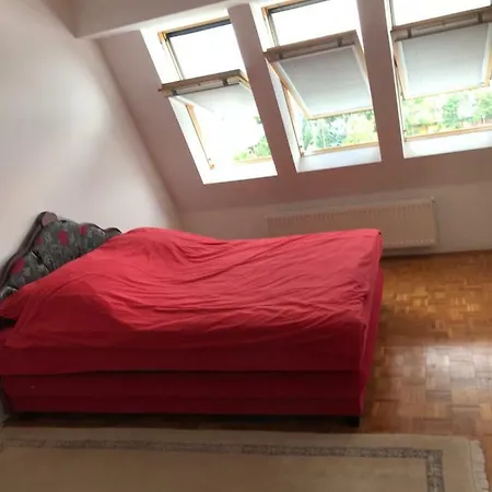 Apartman Emi Apartment
